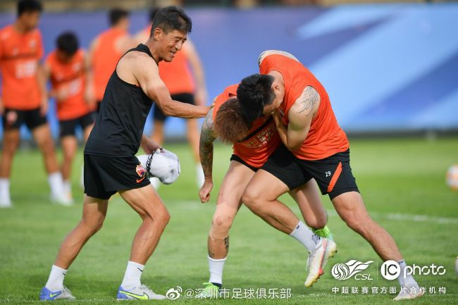随后，林青霞、刘涛、黄晓明、马伊琍、林心如、苏有朋、保剑锋、黄奕、王琳、陈志朋等纷纷发文悼念琼瑶。